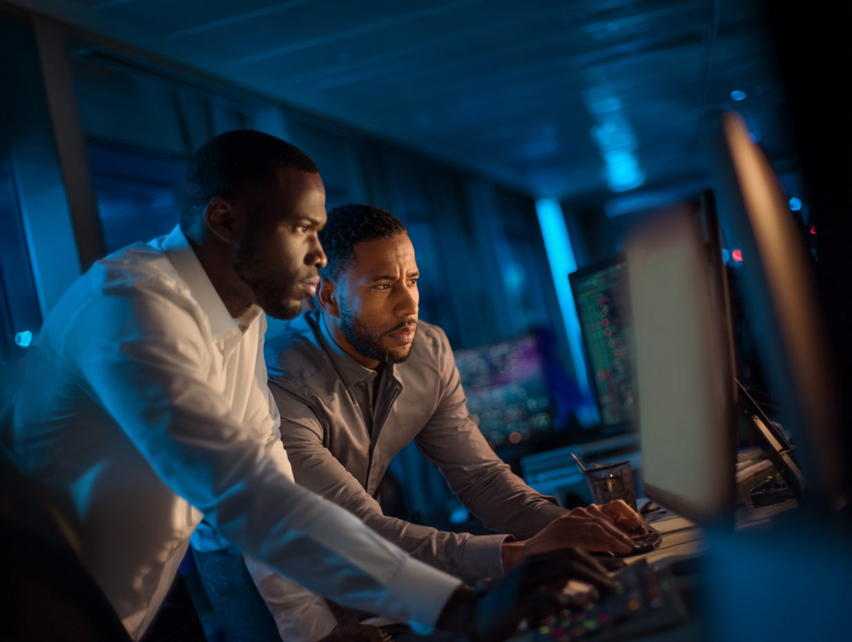Business IT support team helping employees in Hollywood FL